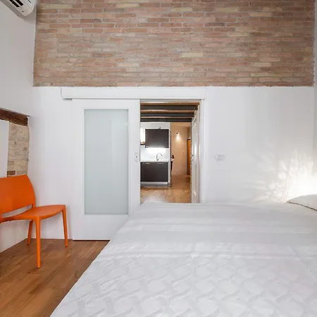 Angelina Vacation Ever * كالياري