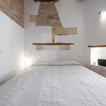 Angelina Vacation Ever * كالياري